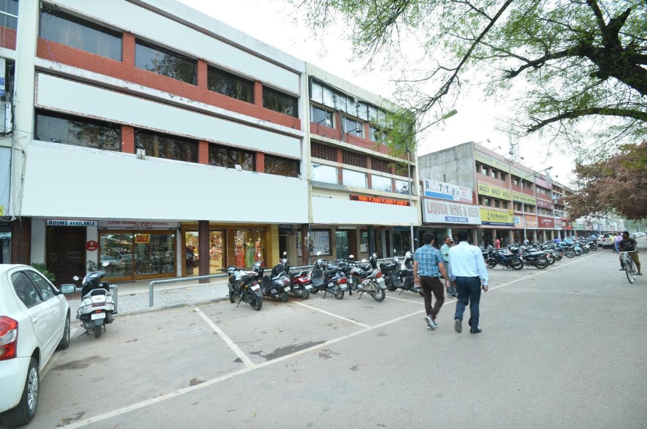 Oyo 8622 Hotel Grand Inn Chandigarh Exterior photo